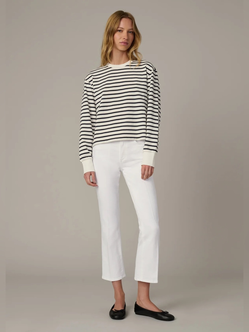NWOT- Joe’s Jeans HIGH RISE CROPPED BOOTCUT, white, size 32